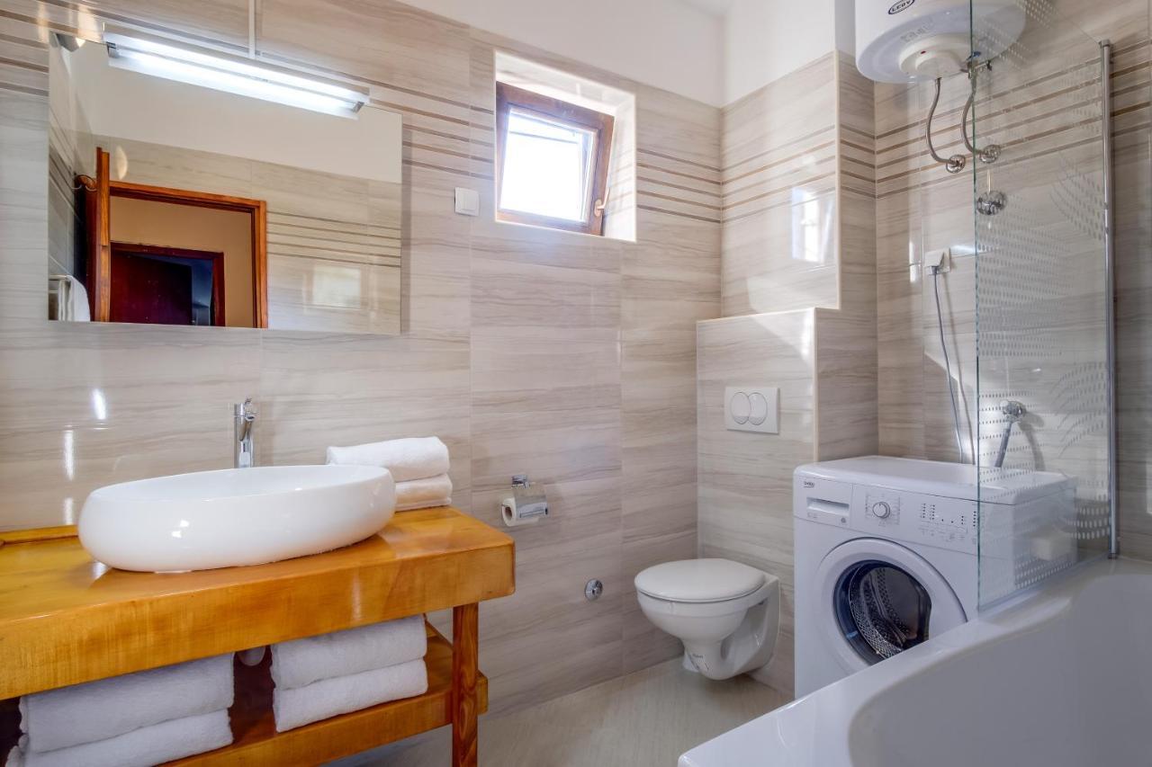 Oaza Apartman Mali Lošinj Kültér fotó
