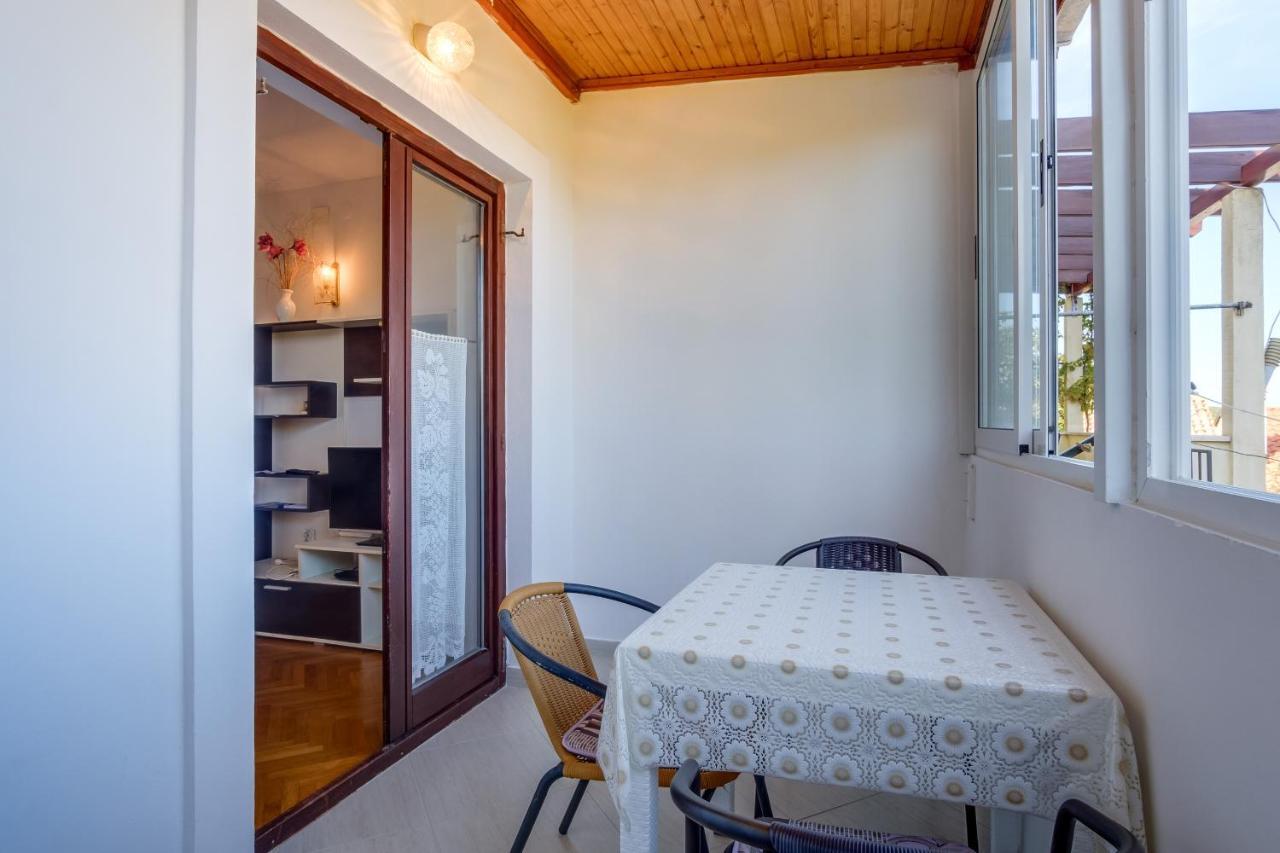 Oaza Apartman Mali Lošinj Kültér fotó